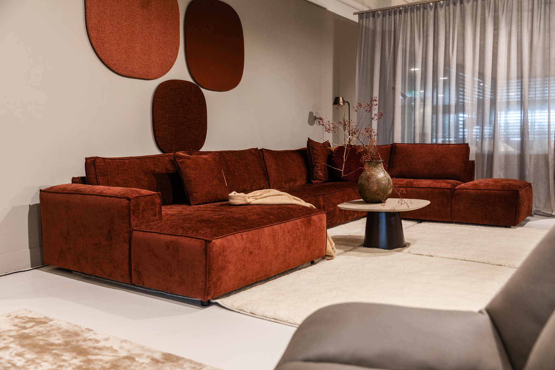 SVM_CARTEL_SHOWROOM_34 SVM CARTEL SHOWROOM 34